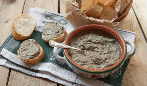 Crostino Toscano (Tuscan style chicken liver)
