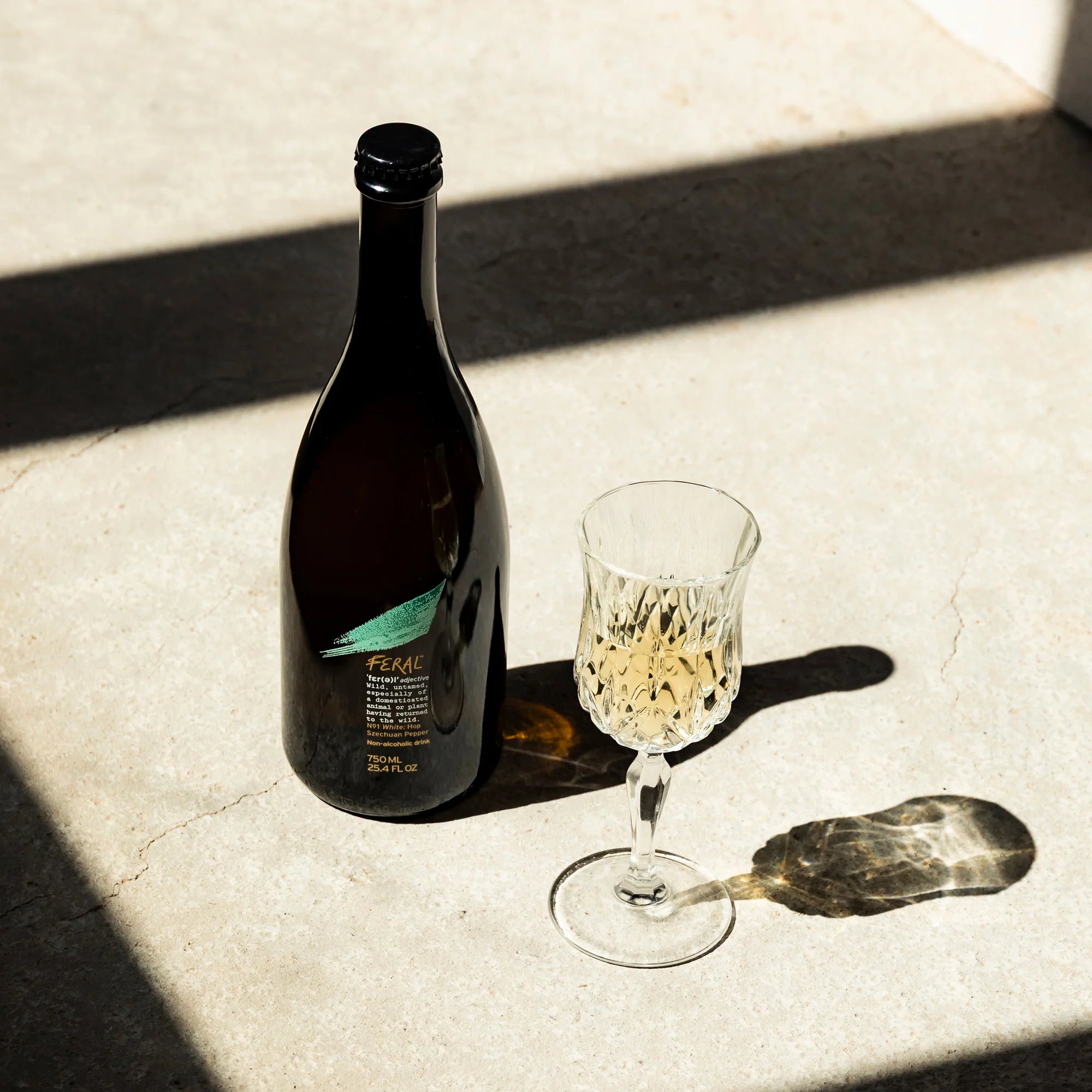 Feral N°1 White beet Hop Szechuan Pepper 750ml